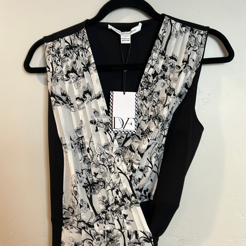 Dvf Black & White Wrap Dress, Nwt Size 10